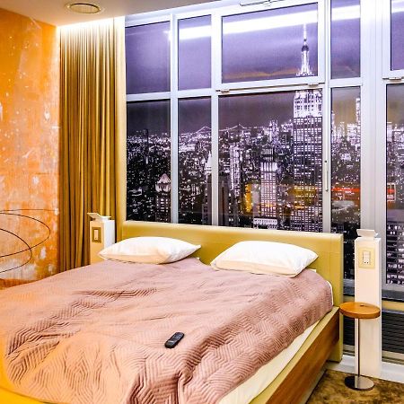 Pietryna Apartments Luxury - Sauna , Jacuzzi , Bezposrednio Przy Ul Piotrkowskiej Lodž Exteriér fotografie