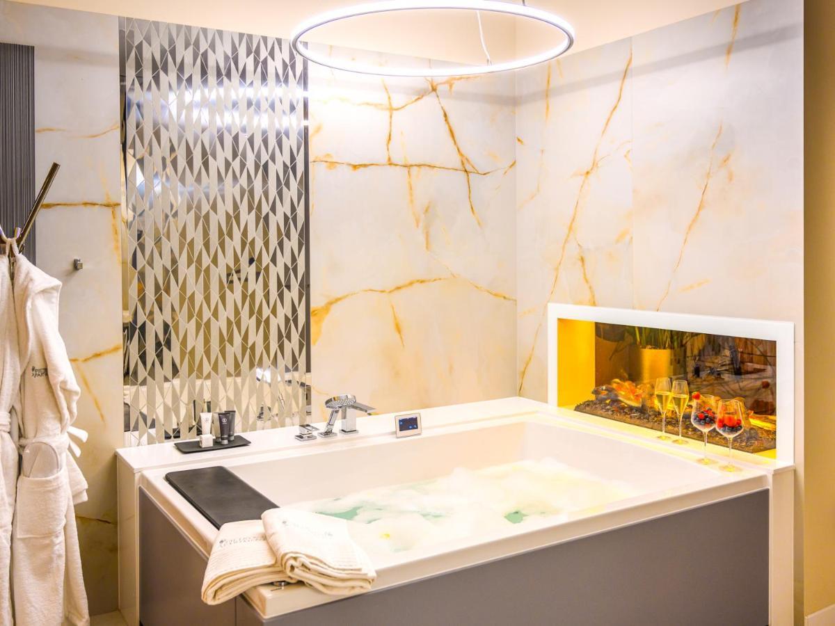 Pietryna Apartments Luxury - Sauna , Jacuzzi , Bezposrednio Przy Ul Piotrkowskiej Lodž Exteriér fotografie